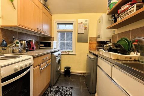 1 bedroom maisonette to rent, Pooley Green Road, Egham, Surrey, TW20