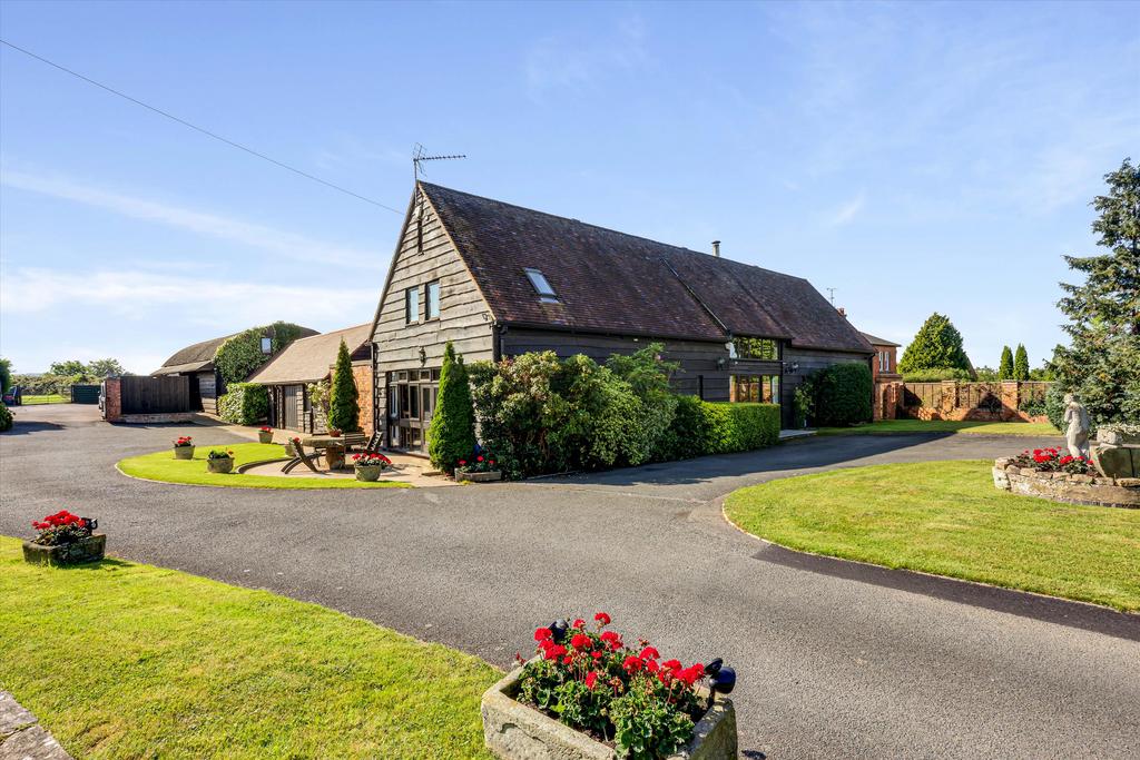 Barrow, Boddington, Cheltenham, Gloucestershire, GL51 4 bed detached