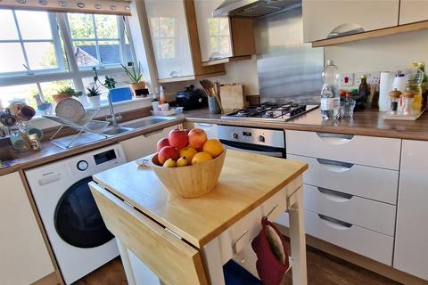 2 bedroom terraced house to rent, Dickinson Walk, Beverley, East Riding of Yorkshire, UK, HU17