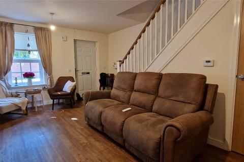 2 bedroom terraced house to rent, Dickinson Walk, Beverley, East Riding of Yorkshire, UK, HU17