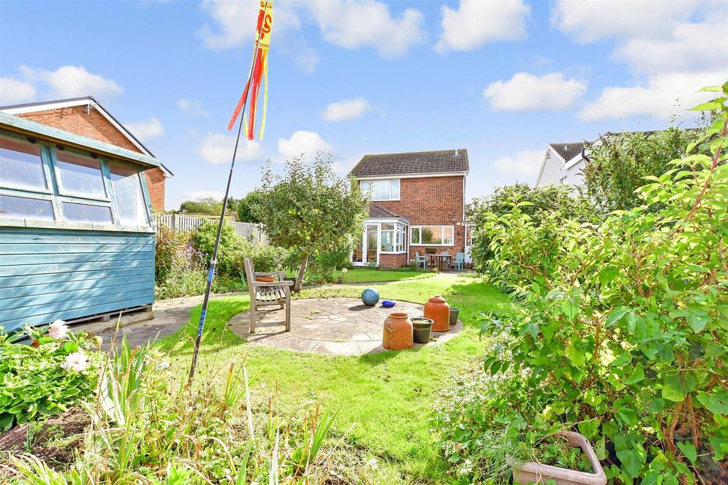 Harrow Dene, Broadstairs, Kent 3 bed semidetached house for sale £