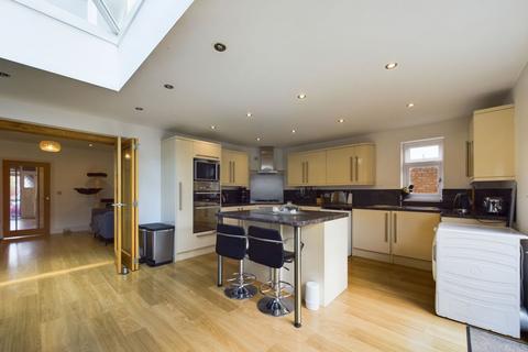 4 bedroom semi-detached house for sale, Billing Road East, Abington Vale, Northampton NN3 3LJ