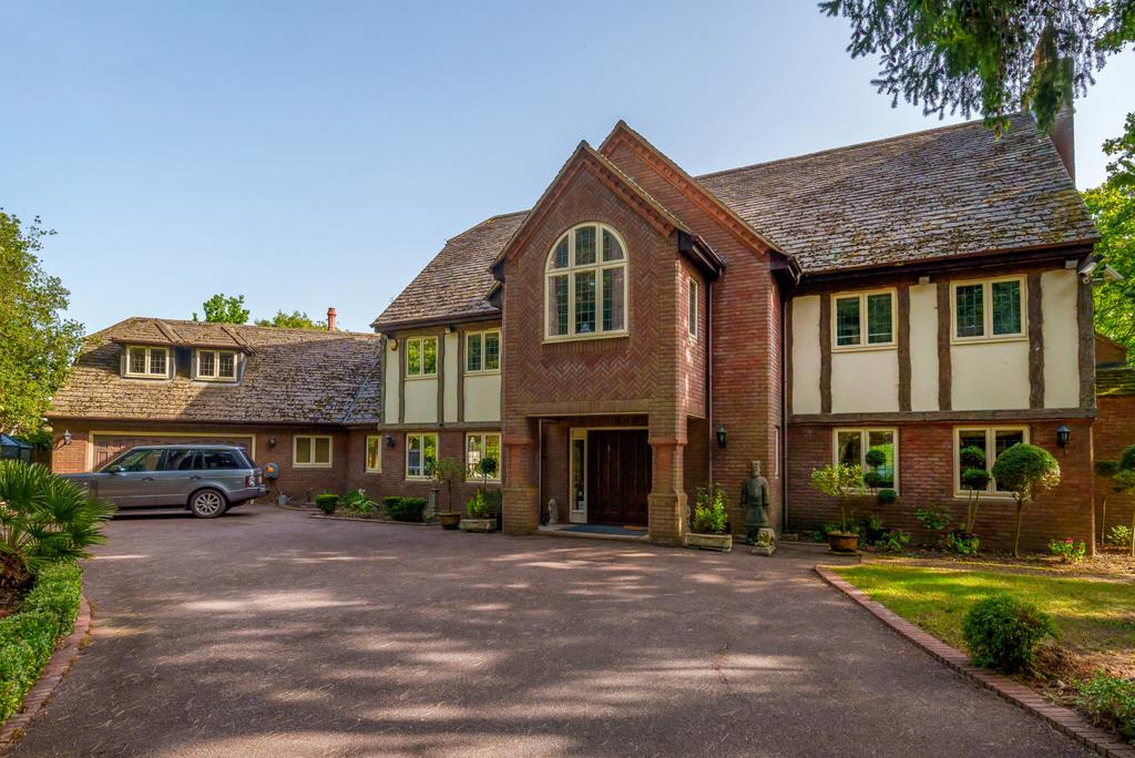 Leigh Hill Road, Cobham, KT11 6 bed detached house for sale £2,950,000