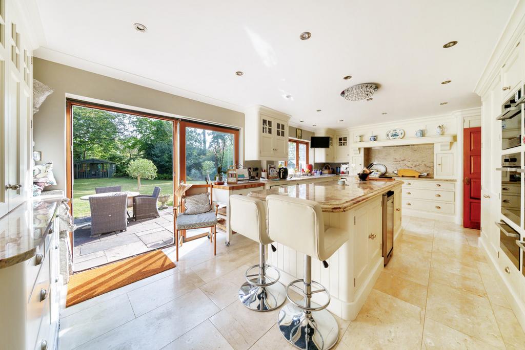 Leigh Hill Road, Cobham, KT11 6 bed detached house for sale £2,950,000