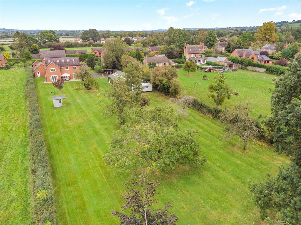 Yantlet House, Wyson, Brimfield, Ludlow, Herefordshire 4 bed detached house £750,000