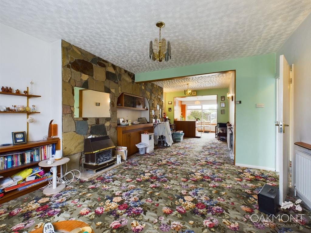 Hornchurch Road, Hornchurch 3 bed semidetached house for sale £460,000