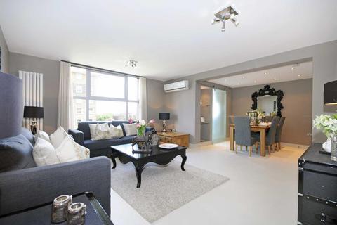 3 bedroom flat to rent, St Johns Wood Park, St Johns Wood, London, NW8