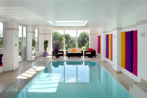De Fontenay Chalk Lane, Hyde Heath, Amersham, HP6 5SG
