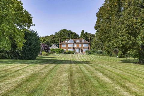 De Fontenay Chalk Lane, Hyde Heath, Amersham, HP6 5SG