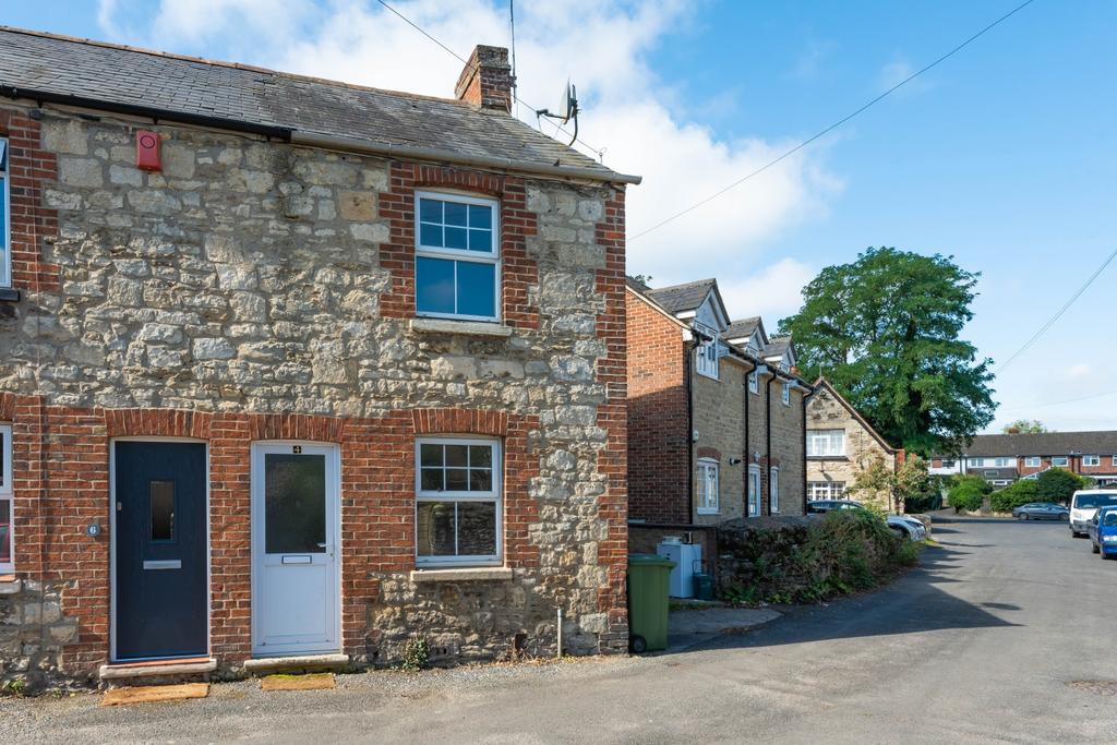 College Lane, Littlemore, Oxford... 2 bed apartment £1,550 pcm (£358 pw)