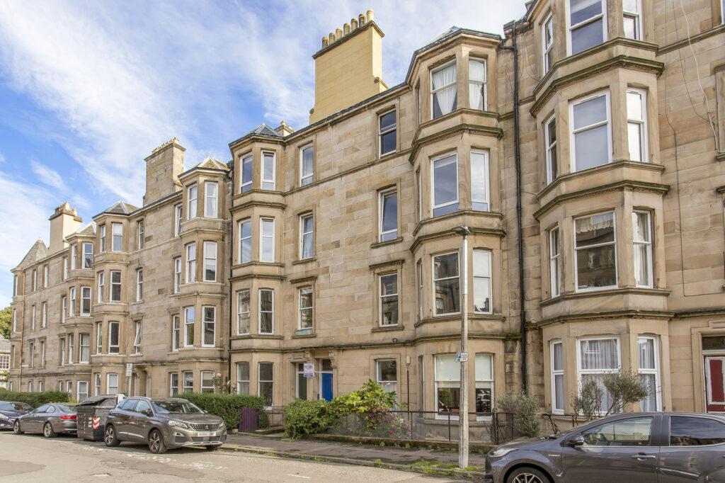 17/6 Comely Bank Street, Stockbridge, Edinburgh, EH4 1AP 2 bed flat for