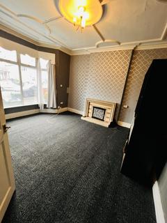 3 bedroom semi-detached house to rent, Castle Road, Tipton DY4