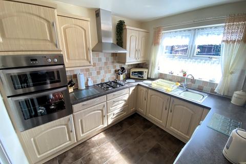 24 Elgar Path, Luton, LU2 7RJ