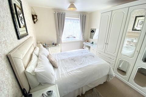 24 Elgar Path, Luton, LU2 7RJ