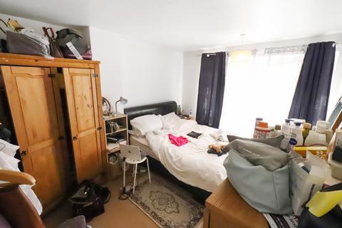 37 Commonwealth Way, London, SE2 0LD