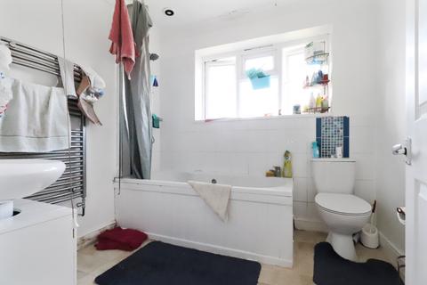 37 Commonwealth Way, London, SE2 0LD