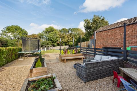4 bedroom detached bungalow for sale - Valkyrie Avenue, Whitstable