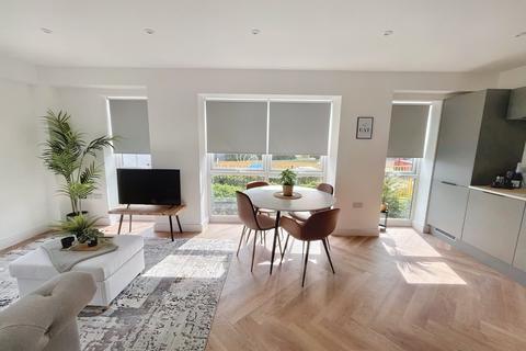 2 bedroom apartment for sale - Jefferson Avenue, Hamworthy, Poole, Dorset, BH15