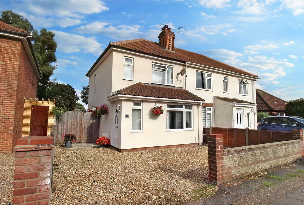 Woodland Road, Hellesdon, Norwich, Norfolk, NR6 2 bed semi-detached ...