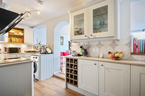 22 Rogers Road, Dagenham, RM10 8LD