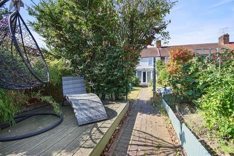 22 Rogers Road, Dagenham, RM10 8LD
