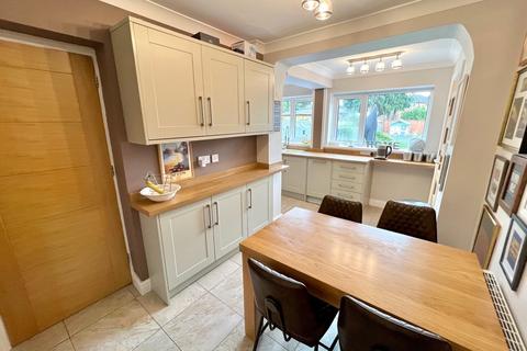 16 Brentford Road, Solihull, B91 1UJ