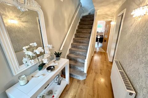 16 Brentford Road, Solihull, B91 1UJ