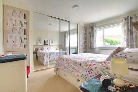 99 Green Park, Chatteris, PE16 6DN