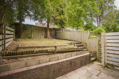 11 Cedar Ridge, Tunbridge Wells, TN2 3NX