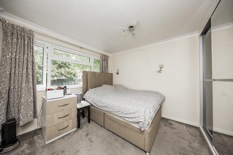11 Cedar Ridge, Tunbridge Wells, TN2 3NX