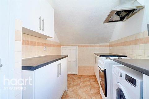 2 bedroom flat to rent, Norwich Road, Forest Gate, E7