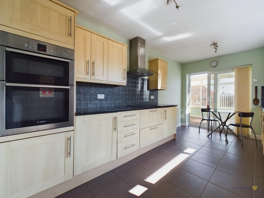 Salisbury Avenue, East Leake 2 bed detached bungalow for sale £285,000