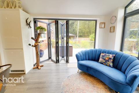 12 Frome Close, Lincoln, LN6 3DA