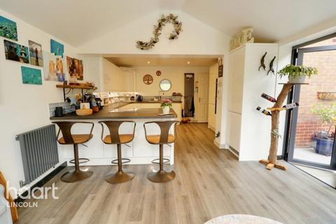 12 Frome Close, Lincoln, LN6 3DA