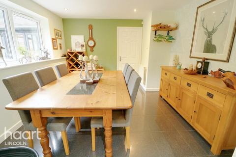 12 Frome Close, Lincoln, LN6 3DA