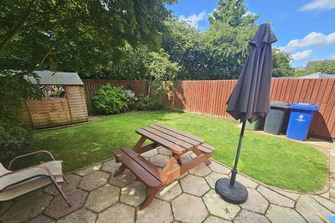 23 Castle Mount, Brackley, NN13 7HF