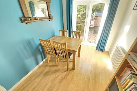 23 Castle Mount, Brackley, NN13 7HF