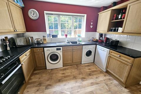 23 Castle Mount, Brackley, NN13 7HF