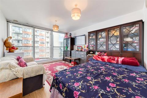 1 bedroom flat for sale, Switch House, 4 Blackwall Way, London