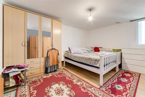 1 bedroom flat for sale, Switch House, 4 Blackwall Way, London