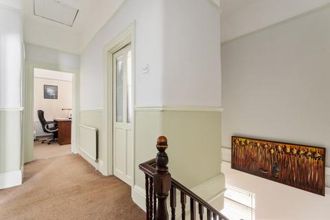 21 Cann Hall Road, London, E11 3HY