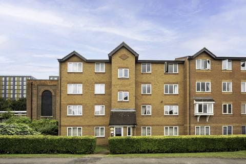 1 bedroom flat to rent - Armoury Road, Deptford, London, SE8