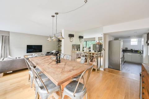 2 bedroom flat for sale, Grosvenor Road, Pimlico, London, SW1V
