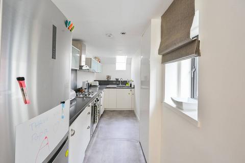 2 bedroom flat for sale, Grosvenor Road, Pimlico, London, SW1V