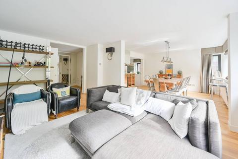Grosvenor Road, Pimlico, London, SW1V