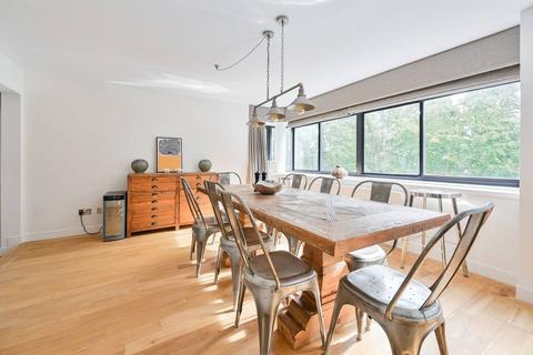 2 bedroom flat for sale, Grosvenor Road, Pimlico, London, SW1V