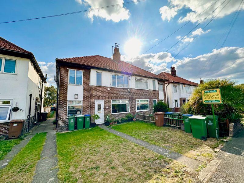 Woodside Lane, Bexley 2 bed flat £295,000