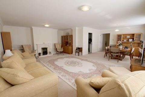3 bedroom apartment for sale, Deal Seafront