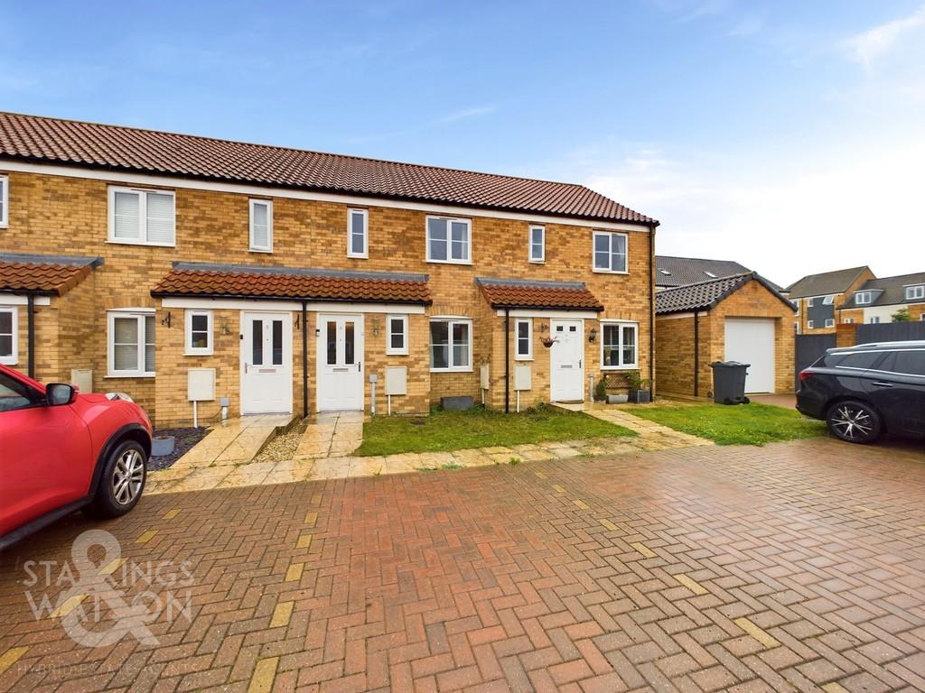 Dove Avenue, Wymondham 2 bed terraced house for sale £215,000
