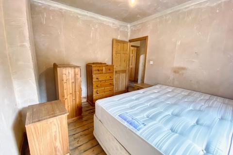 3 bedroom semi-detached house for sale - Main Road, Dyffryn Cellwen, SA10 9HR